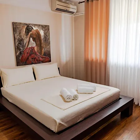 Blloku 2 Bedroom Lejlighed Tirana