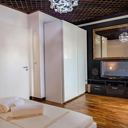 Blloku 2 Bedroom Τίρανα